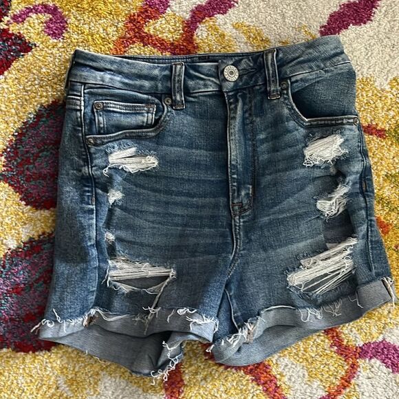 EXCELLENT DISTRESSED CONDITION SIZE 6 AMERICAN EAGLE CURVY HI-RISE SHORTIE - Picture 4 of 8